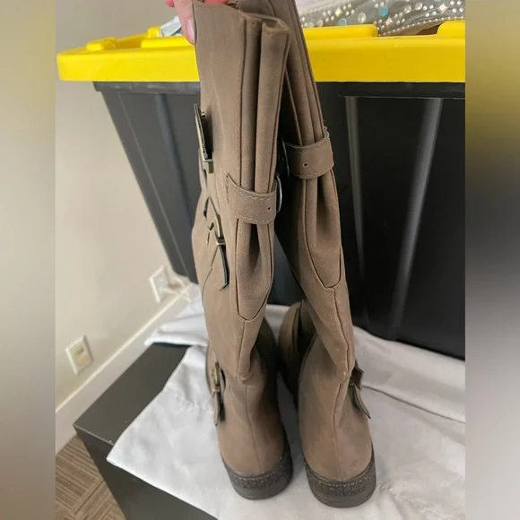 2 Lips Too Taupe Over the Knee Boots - Picture 4 of 6